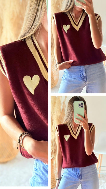 Chaleco Love bordado