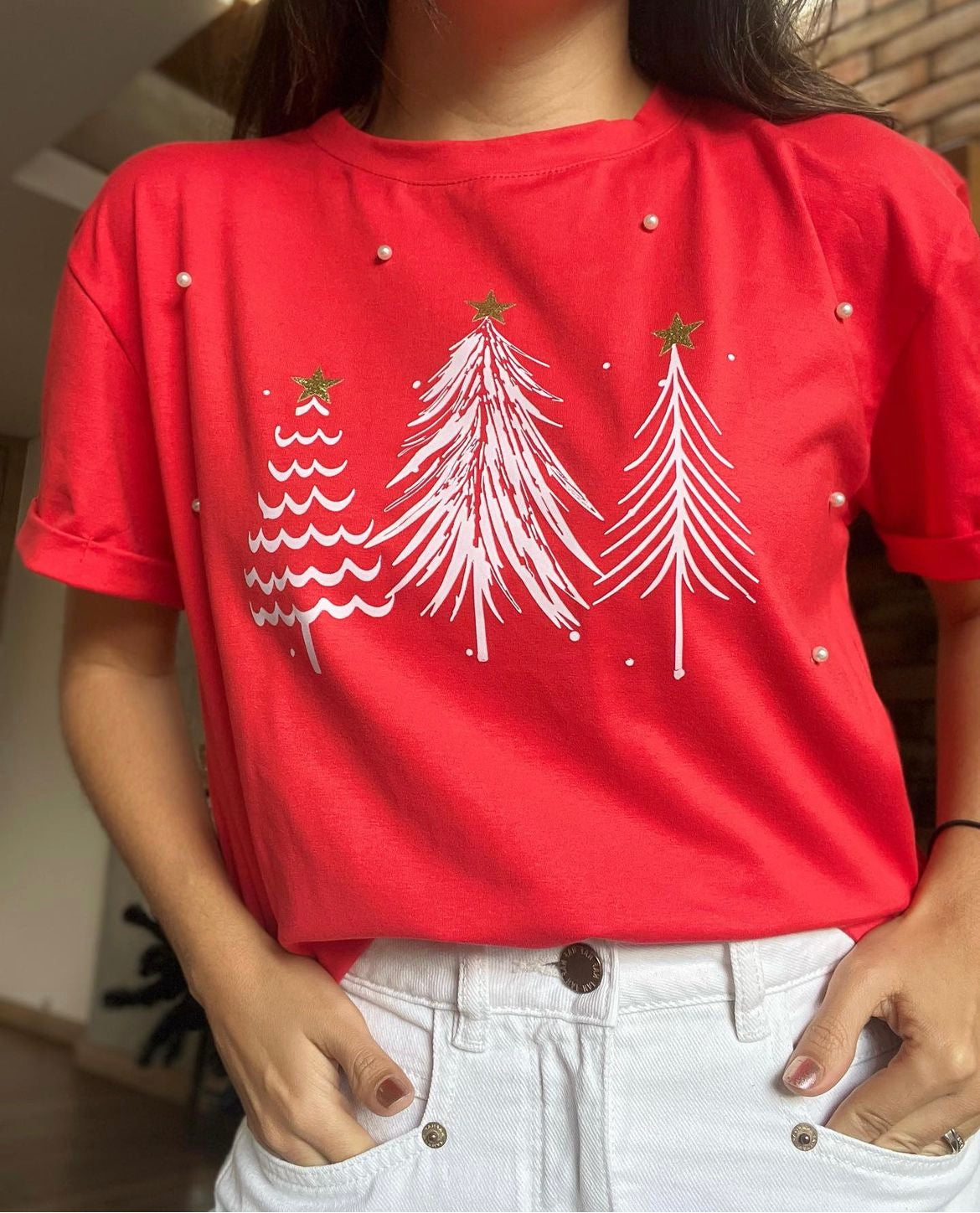 Camiseta básica navideña arbolitos