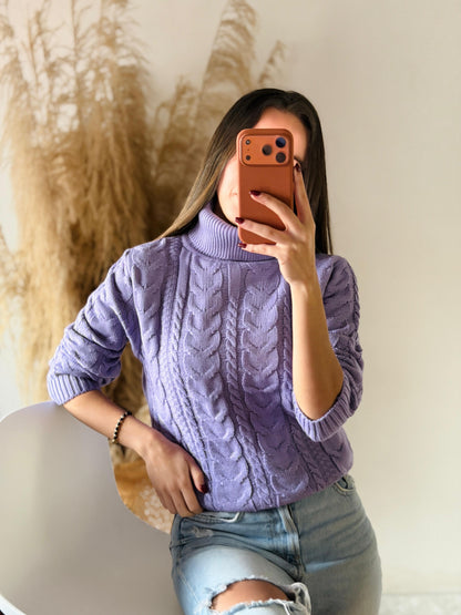 Suéter cuello alto trenza