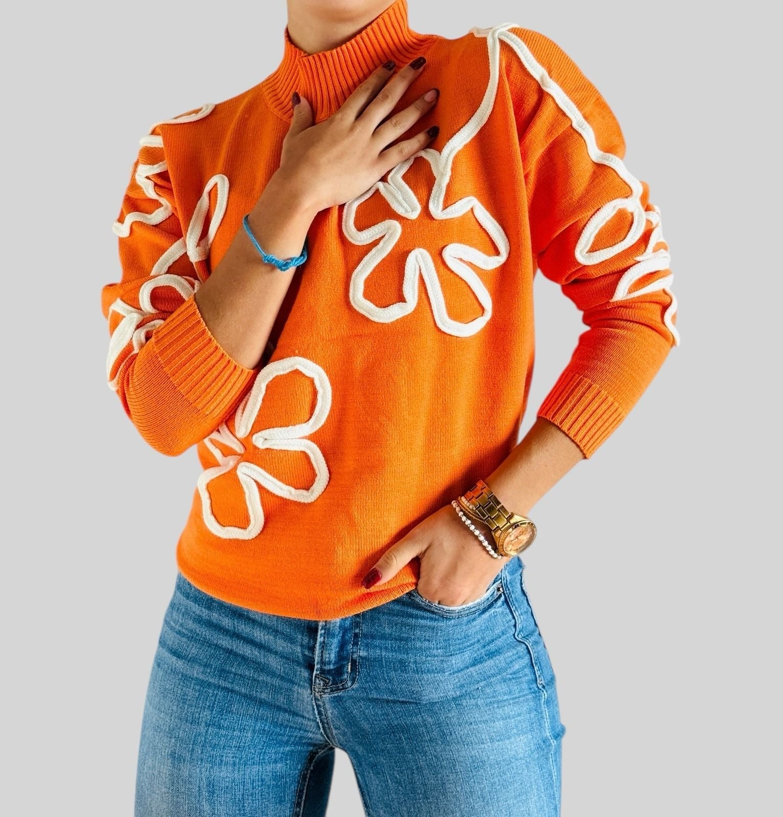 Suéter flor bordada